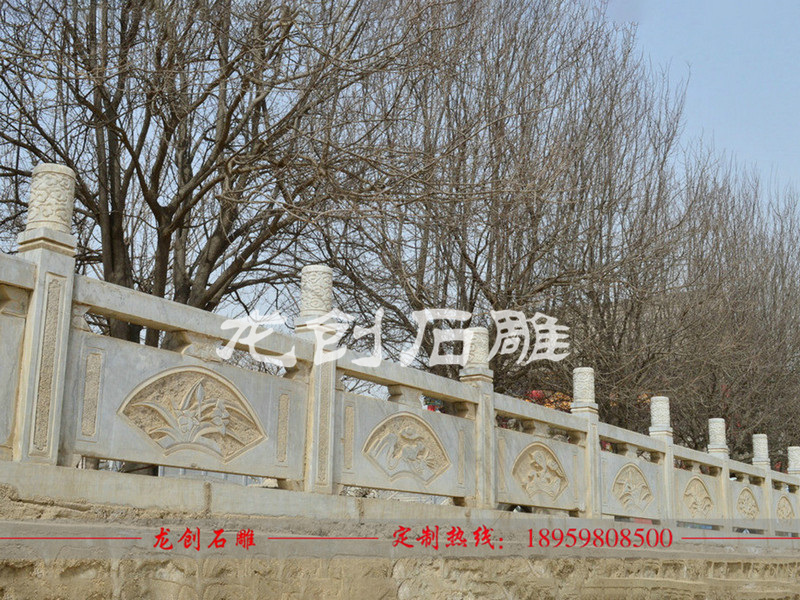 石雕護河欄桿用什么材質(zhì)比較好?